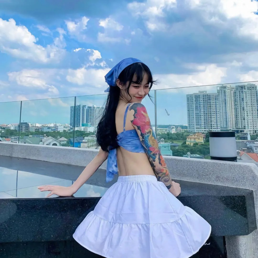 打卡练歌房 海报